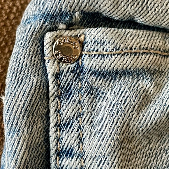 GUESS LOS ANGELES DENIM BERMUDA DISTRESSED SHORTS SIZE 25 - Picture 8 of 14